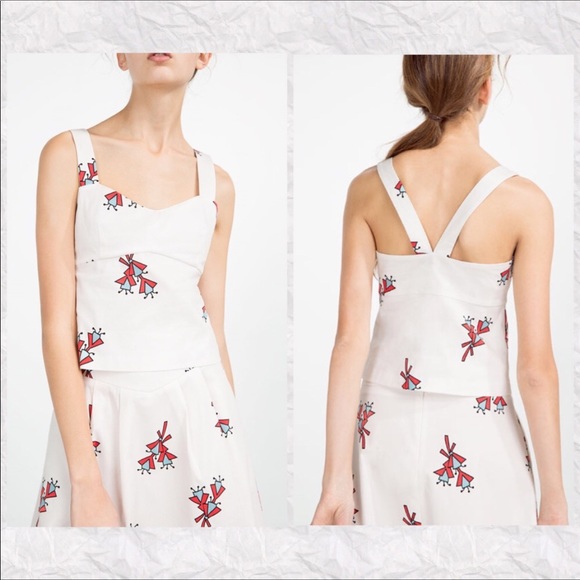 Zara Tops - Zara Trafaluc Floral Fitted Sleeveless Tank Top